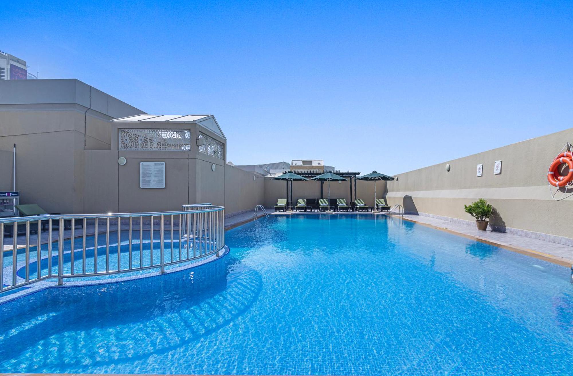 Al Khoory Hotel Apartments Al Barsha Dubai Exteriör bild