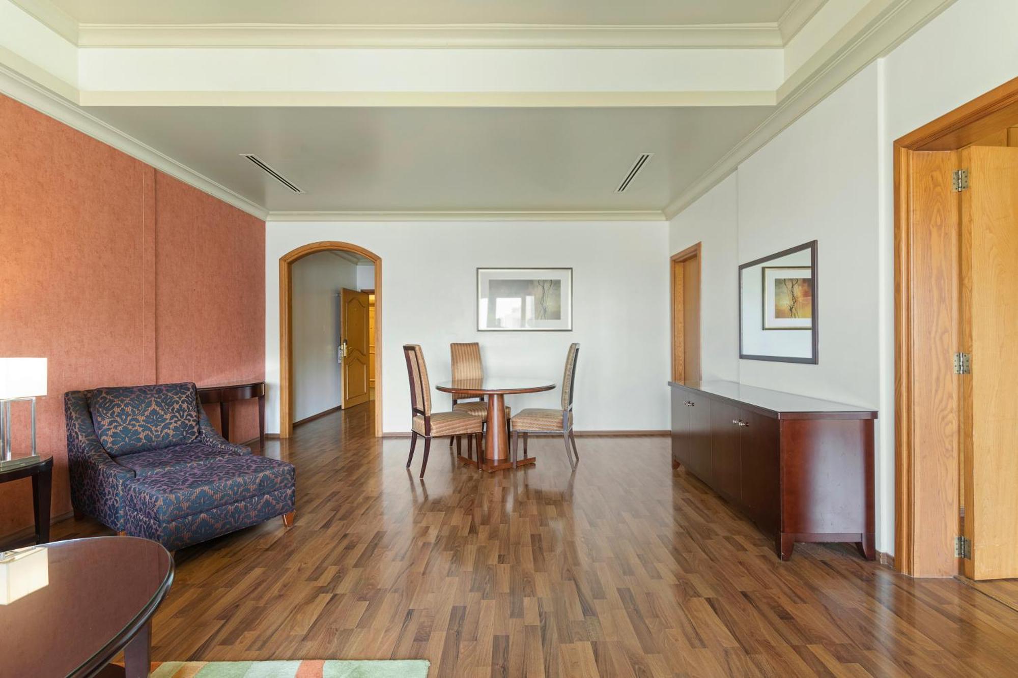Al Khoory Hotel Apartments Al Barsha Dubai Exteriör bild